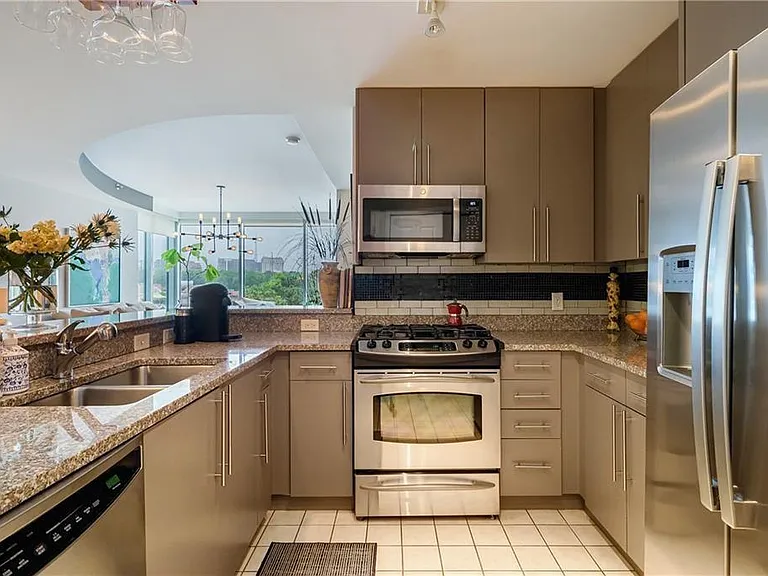 3338 Peachtree Rd NE #710 — Photo 6