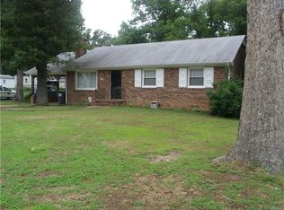 2950 Dundas Rd, North Chesterfield, VA 23237