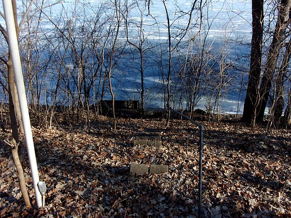4th image of 919 Shoreacres Dr