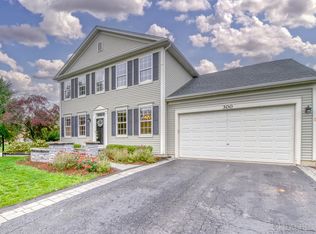 300 Kensington Dr, Oswego, IL 60543