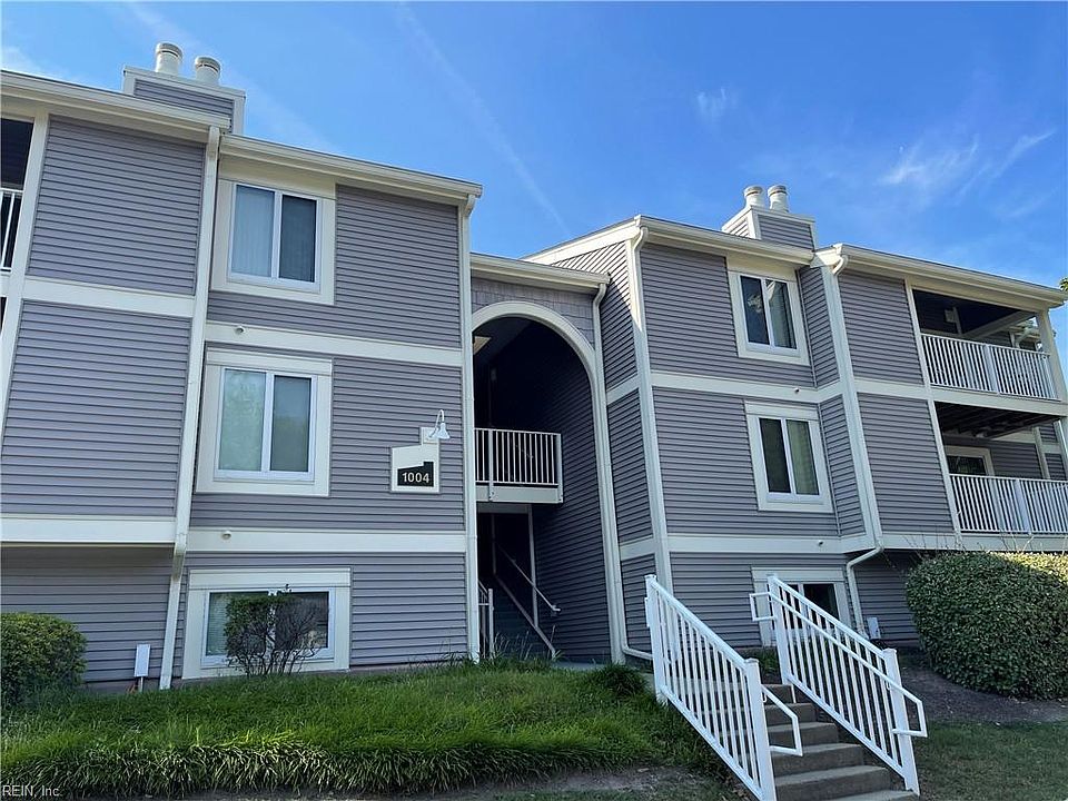 1st image of 1004 Autumn Woods Ln APT 104