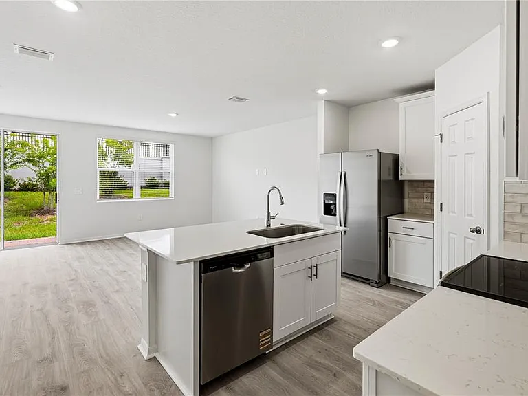 16278 Bird Of Paradise Ave — Photo 2