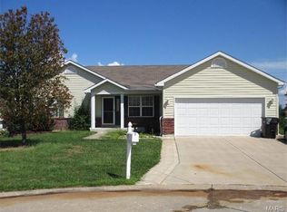 11 Glen Meadows Dr, Troy, MO 63379