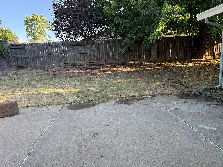 8918 Phoenix Ave — Photo 17