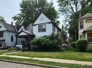 37 Mary Day Ave, Pontiac, MI 48341