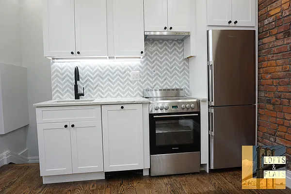 Rented by Lofts and Flats LLC | media 45