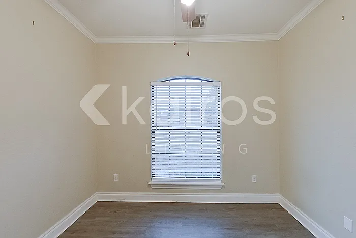812 SW 37th St — Photo 10