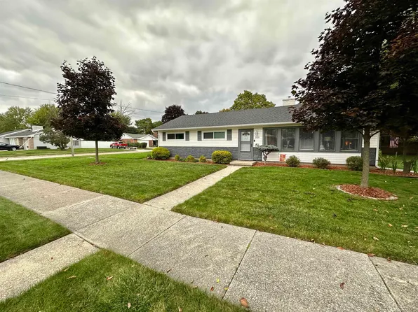 2820 Rosemary St, Saginaw, MI 48602