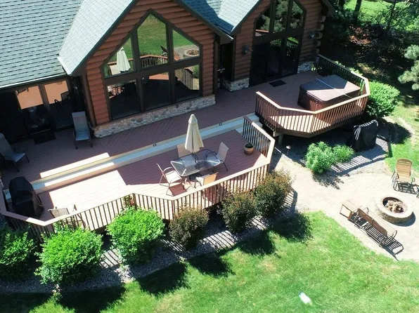 N7743 Half Moon Bay Dr W, New Lisbon, WI 53950