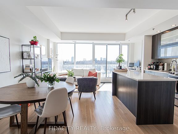 3rd image of 98 Richmond Rd #802