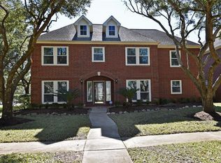 7130 Trailbrook Dr, Sugar Land, TX 77479