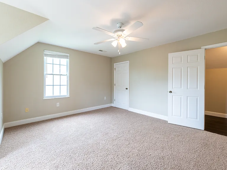 7211 Remagen Ln — Photo 26