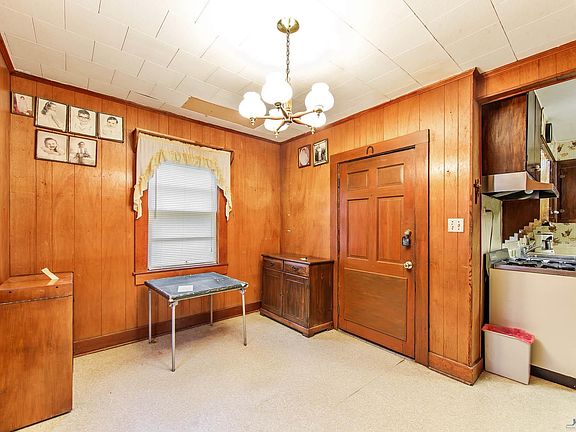 5th image of 510 Margaret St