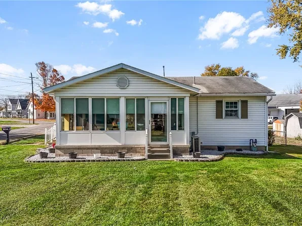 113 Maple St, Hebron, OH 43025