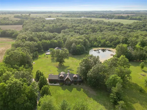 5607 Winding Path Ln, Waterloo, IL 62298