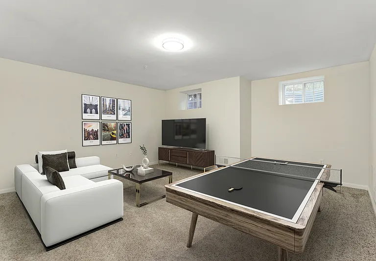 Green Hill Luxury Rentals — Photo 31