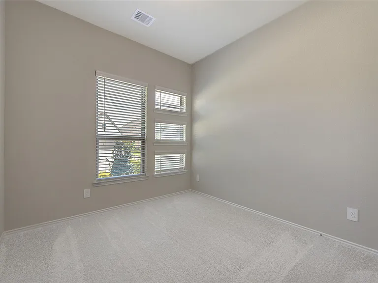 9624 Mount Brewer Ln — Photo 12