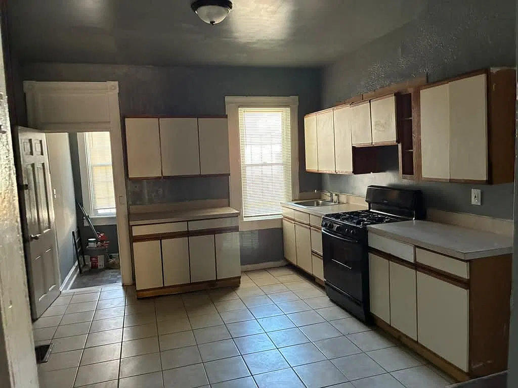 2 bed, 1.5 bath, 636 sqft, $1,750 — Photo 4