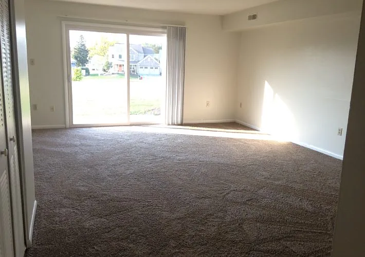 Meadows East — Photo 15