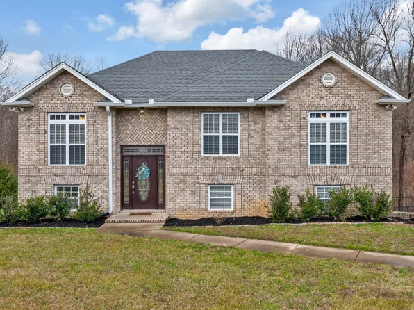 1350 Grassland Dr, Ashland City, TN 37015