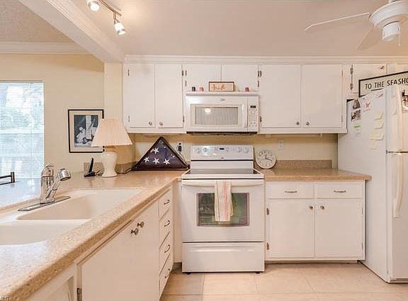 2nd image of 1083 Forest Lakes Dr APT 209