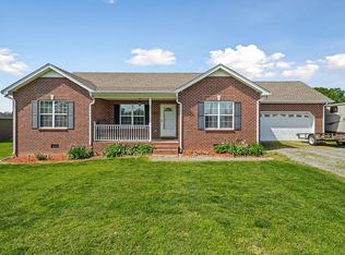 160 Big Hickory Ct, Smithville, TN 37166