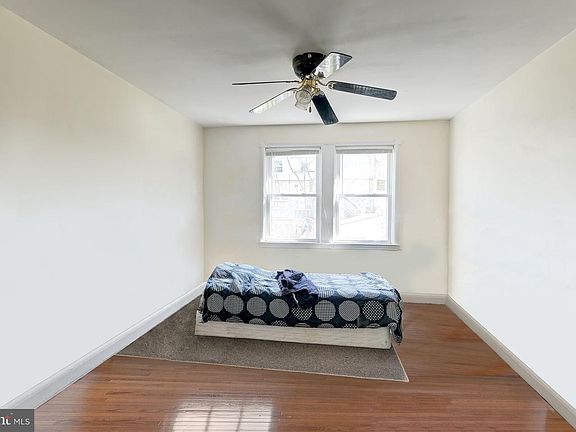 4th image of 29 Shady Nook Ave
