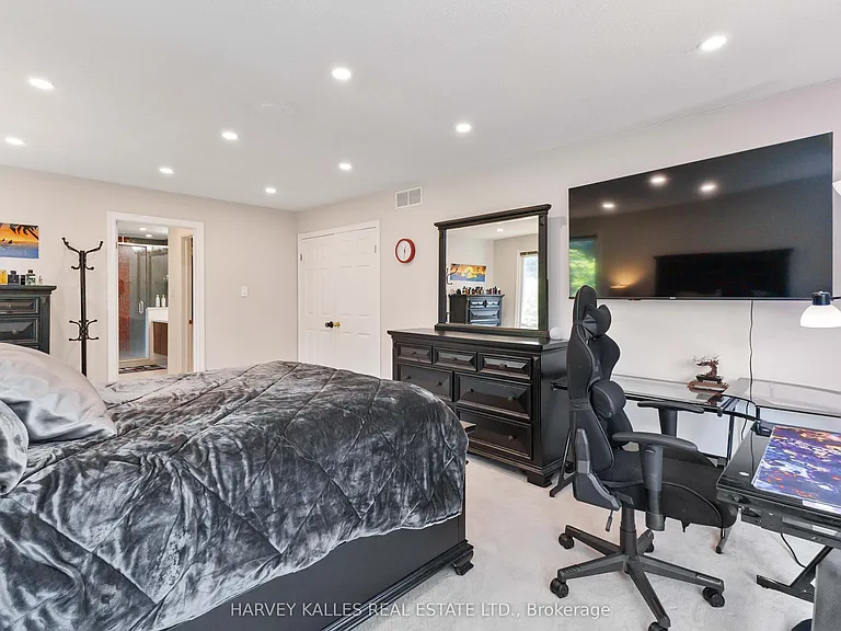 223 Sunnyside Dr — Photo 30
