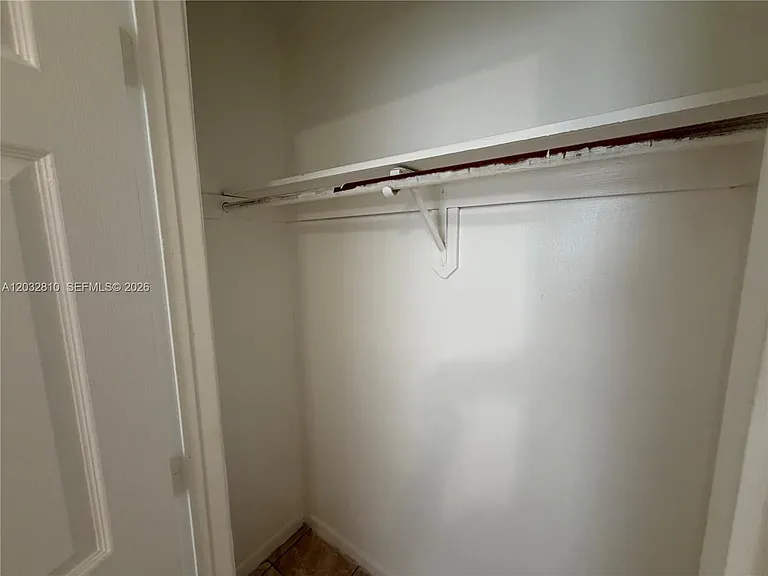 4801 SW 18th St #2 — Photo 12