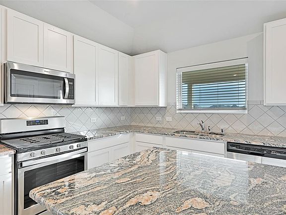 3rd image of 12323 Murano Dr