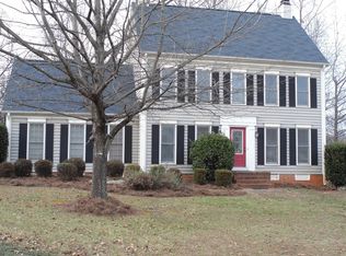 2 Jocassee Ct, Greenville, SC 29609
