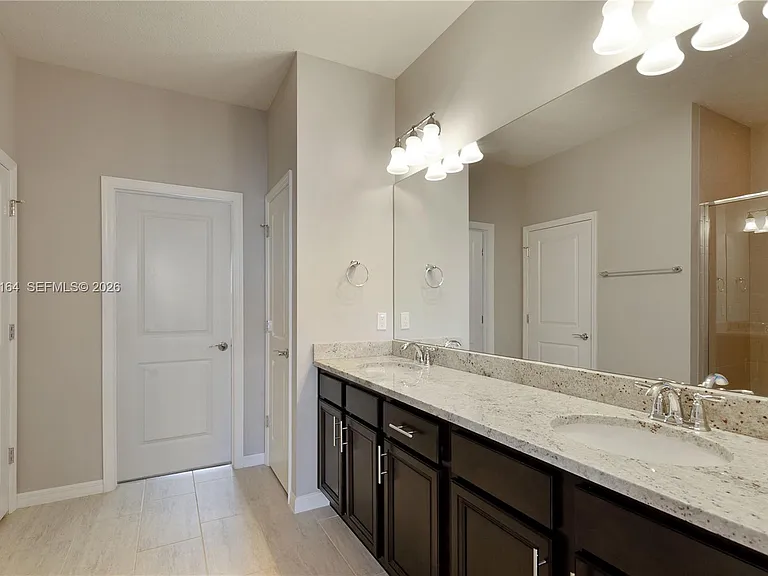 1101 Banyan Dr — Photo 16