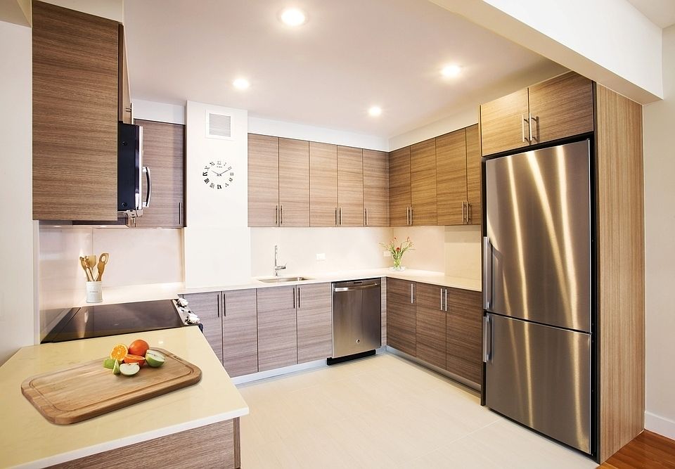 1st image of 210 W 70th St APT 505