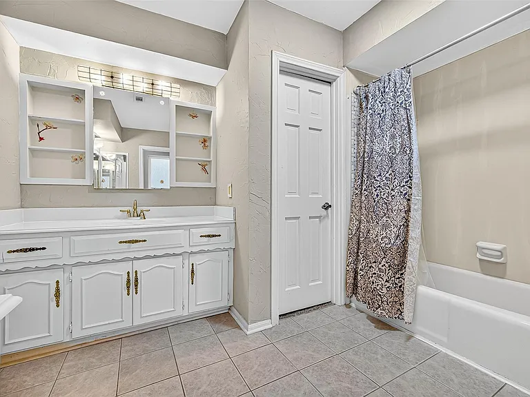 15068 Kimberley Ct — Photo 47