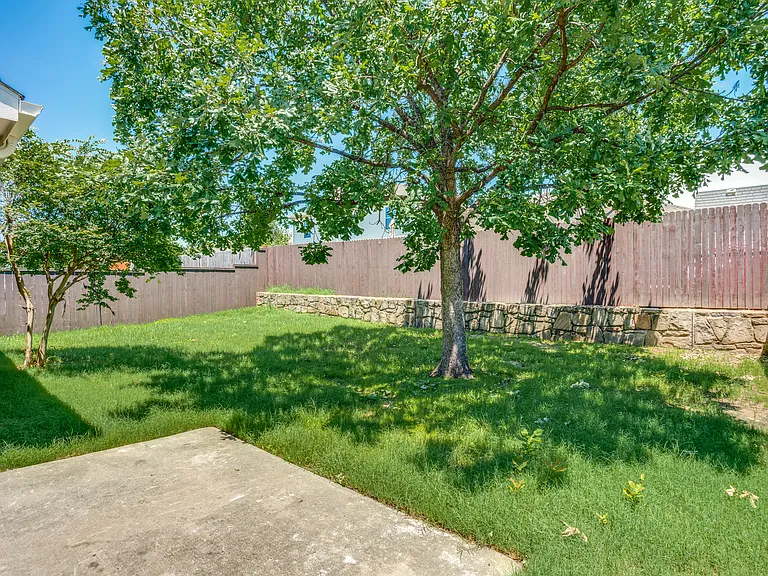 2820 Enchanted Eve Dr — Photo 25