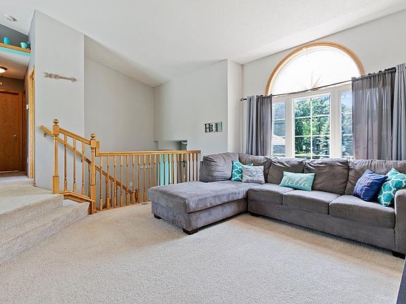 4th image of 23077 Jivaro St NW