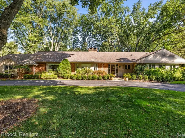 249 Warrington Rd, Bloomfield Hills, MI 48304