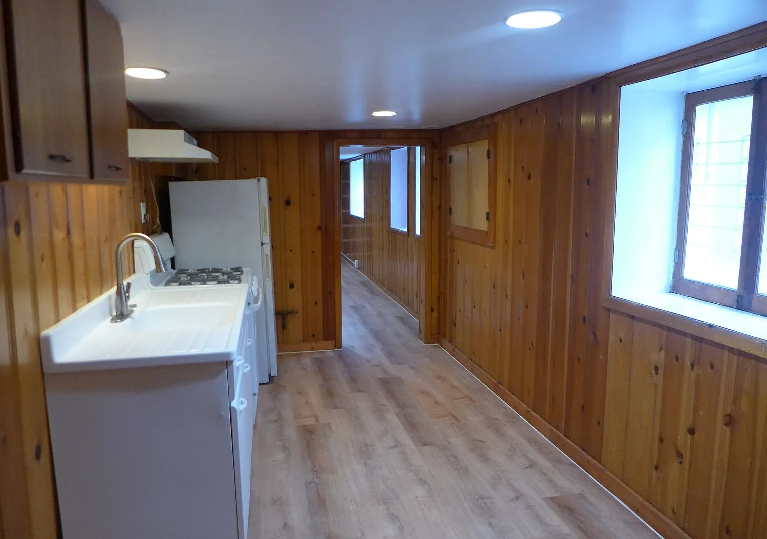 419 Ashland — Photo 3