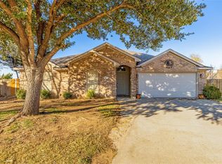 501 Sunfish Ct, Crowley, TX 76036