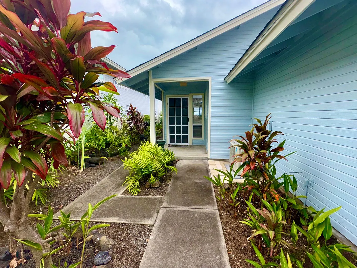 Turn-Key 2-Bedroom Home in The Pines Ocean & Mountain Views! — Photo 2