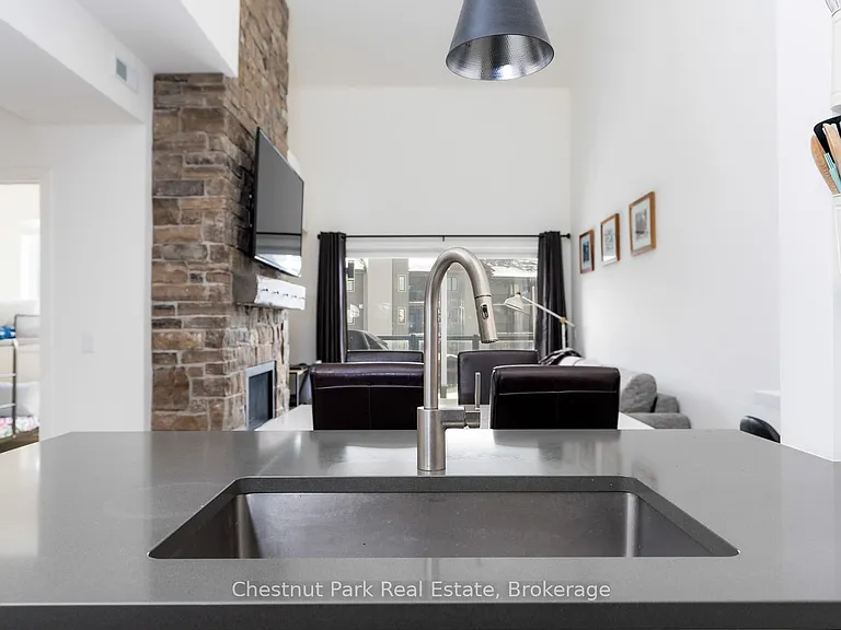 10 Beausoleil Ln #305 — Photo 7