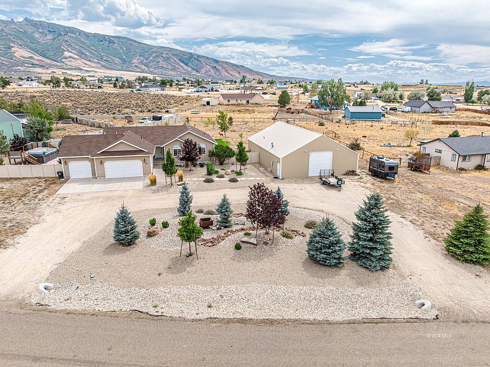 1st image of 814 Bronco Dr