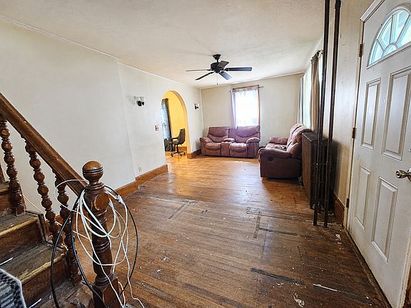 3rd image of 3345 33rd Ave S