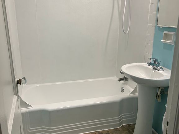 5th image of 4926 Orion Ave #4928
