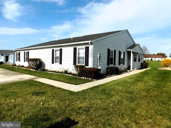 5625 Crabapple Dr, Frederick, MD 21703