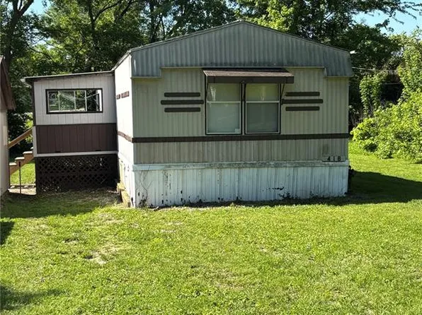 418 E Meade St, Bunker Hill, IL 62014