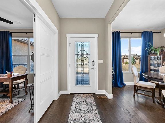 3rd image of 2654 Lookout Ct