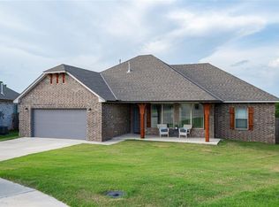 20999 Santa Fe Ave, Harrah, OK 73045