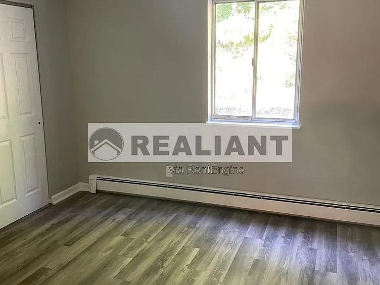 2521 Warren St #7 — Photo 3