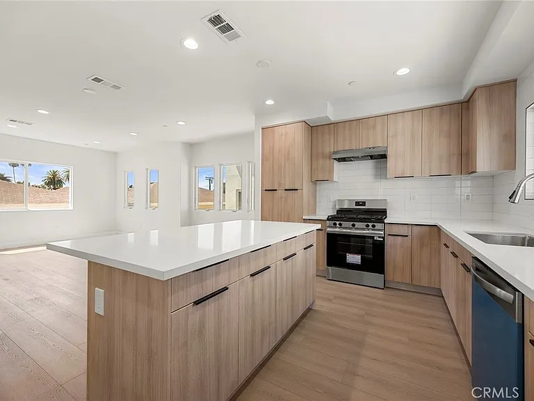 7692 9th St #105 — Photo 5